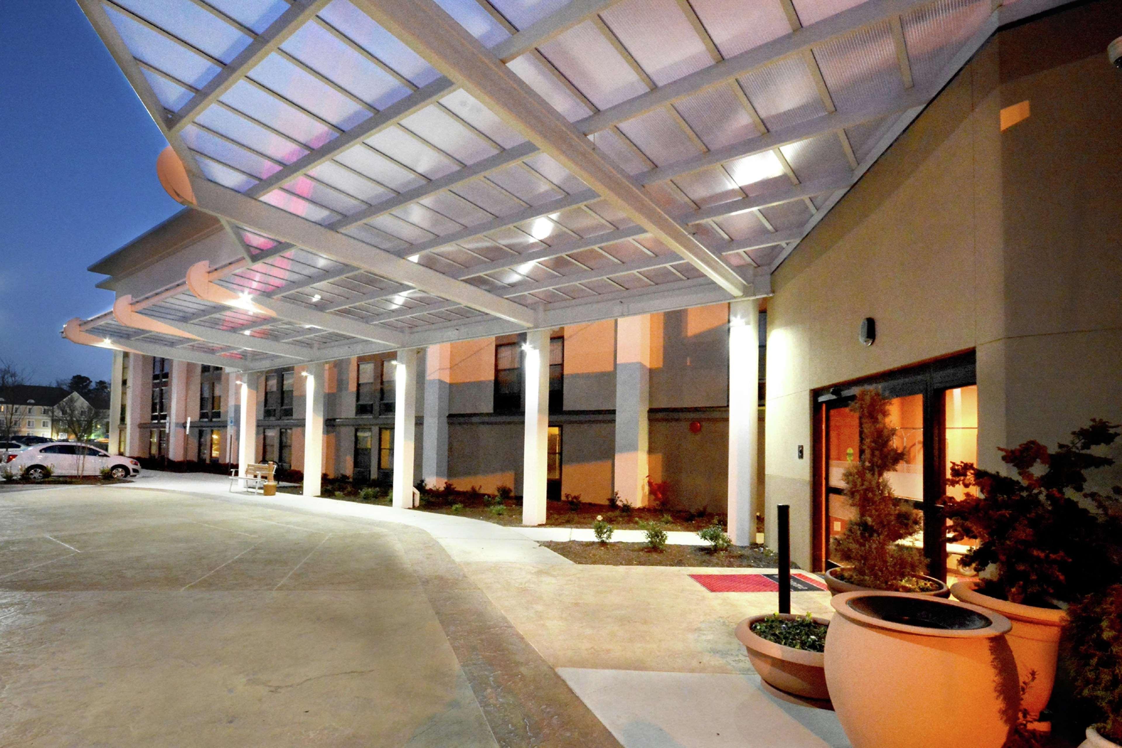 Hampton Inn Raleigh/Durham Airport Морисвил Екстериор снимка