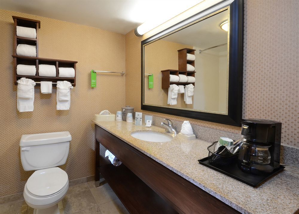 Hampton Inn Raleigh/Durham Airport Морисвил Екстериор снимка
